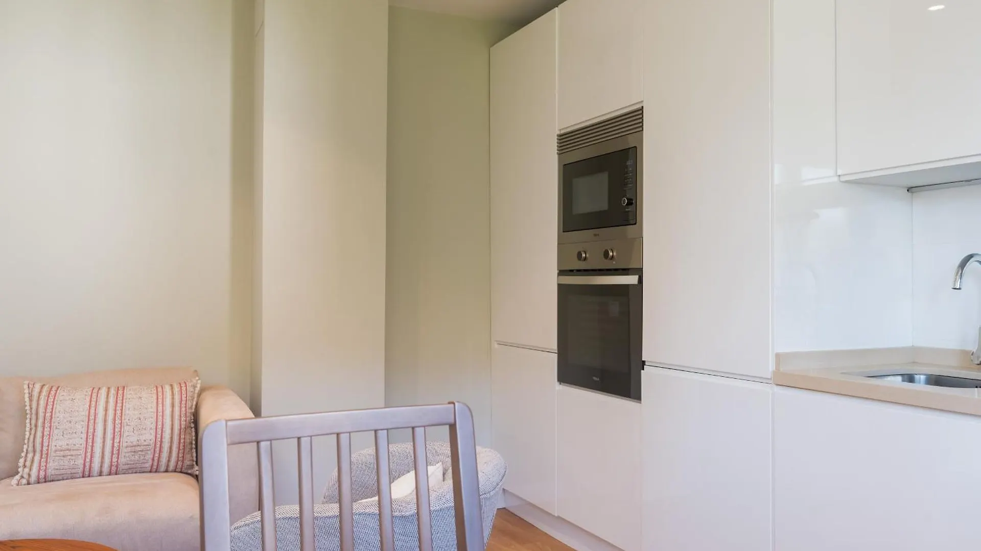 Apartment With Views -Santa Isabel Square- 2Bd1Bth 세비야 스페인