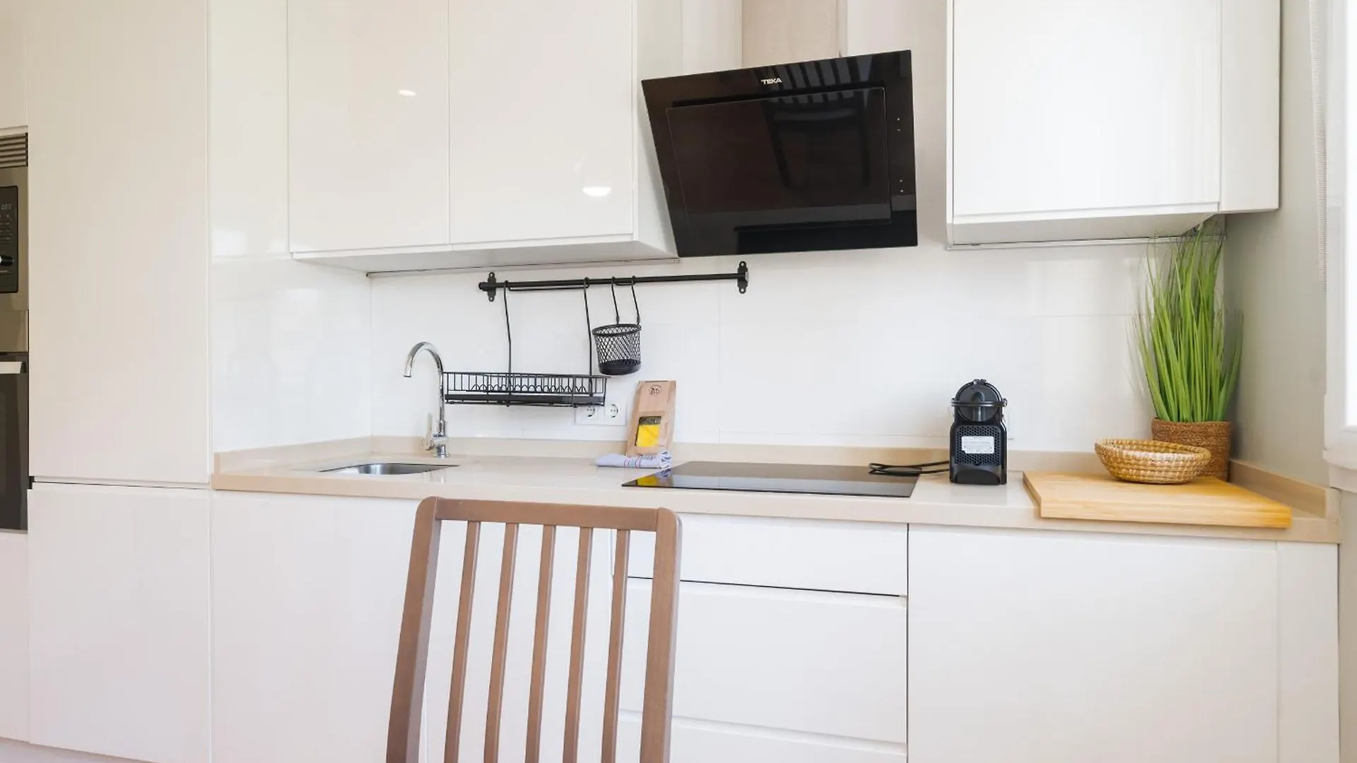Apartment With Views -Santa Isabel Square- 2Bd1Bth Seville